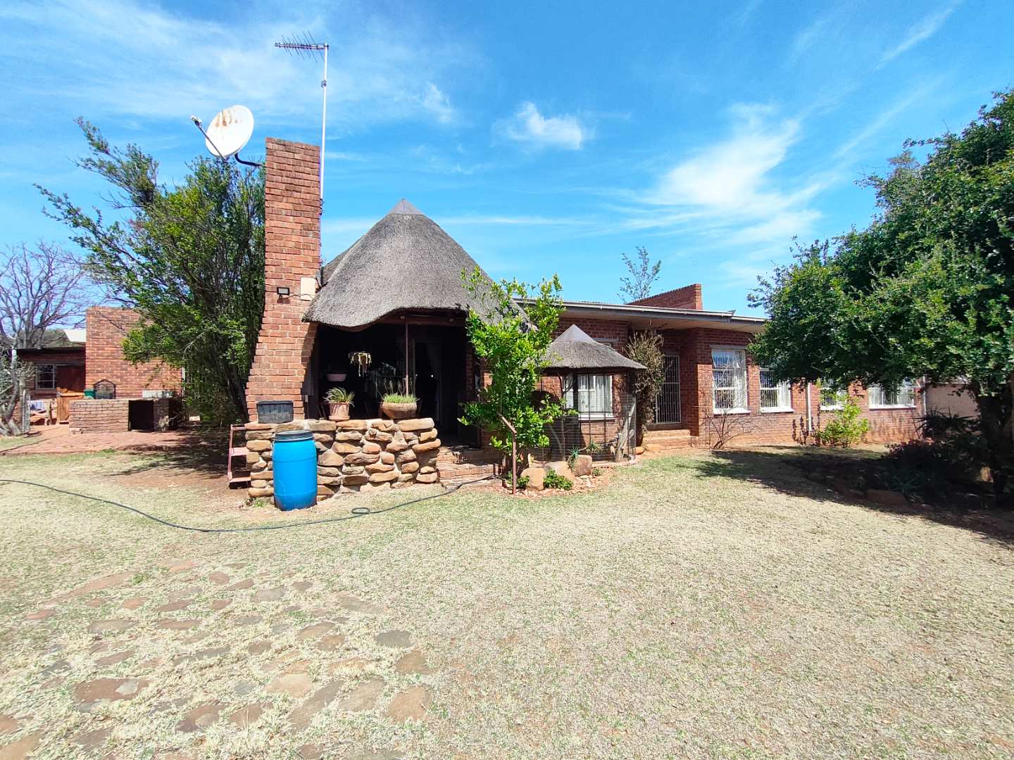 4 Bedroom Property for Sale in Langenhovenpark Free State